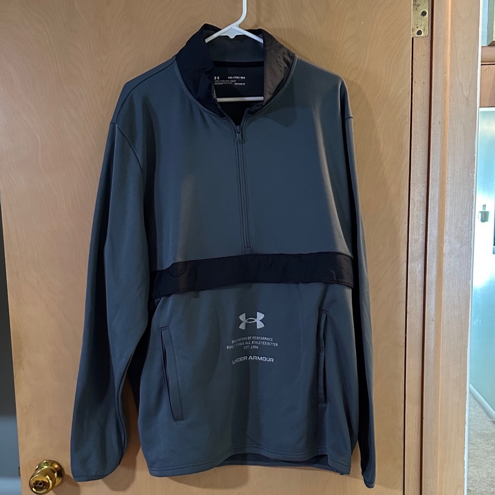 Under Armour Men's Dark Gray Half-Zip Sweatshirt